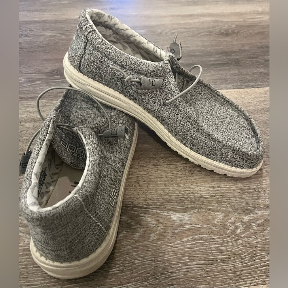 Hey Dudes size 8